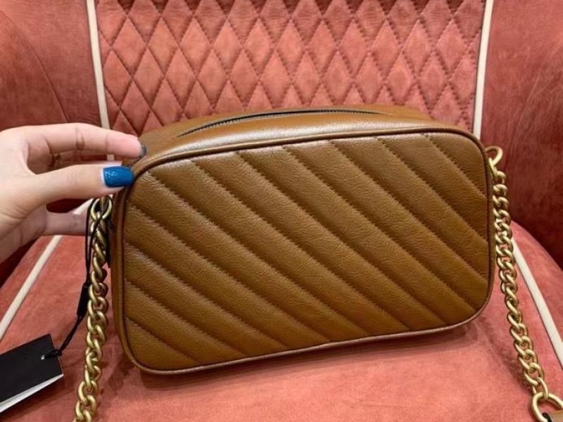 Túi Gucci Marmont small matelassé shoulder bag