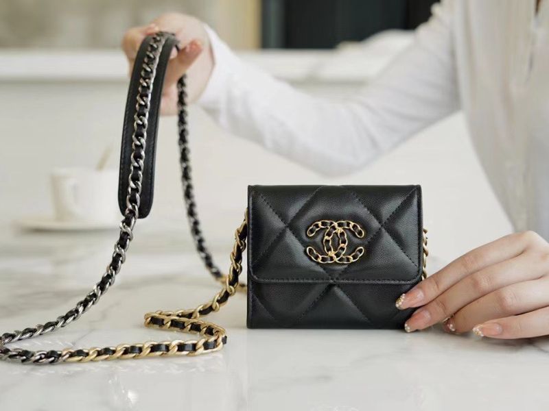Chanel 19 Mini Woc Bag