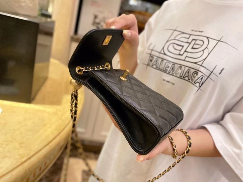 Chanel Classic Flap phone holder with chain