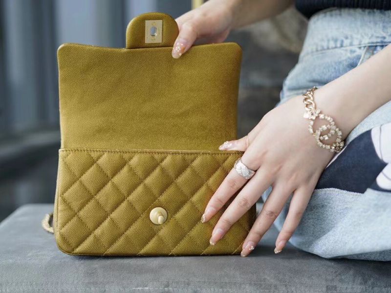 Chanel Classic Handle