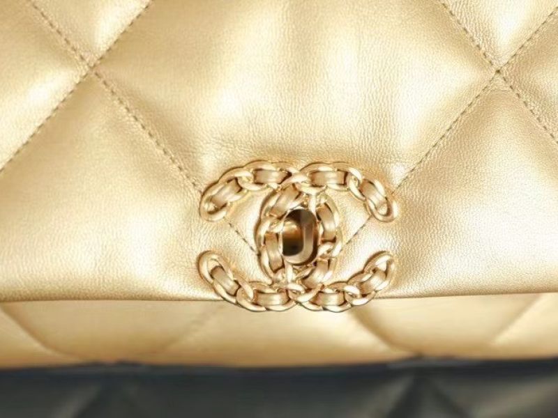 Chanel 19 Flap Bag