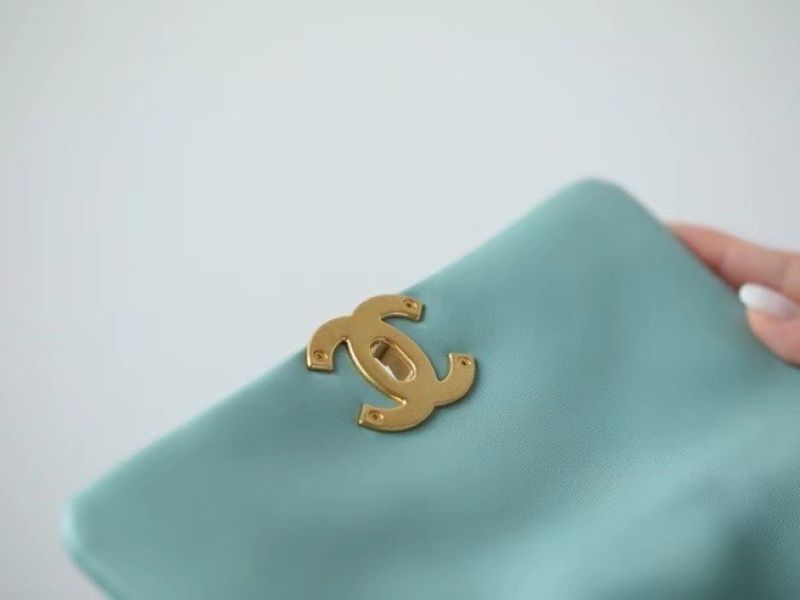 Chanel 19 Flap Bag