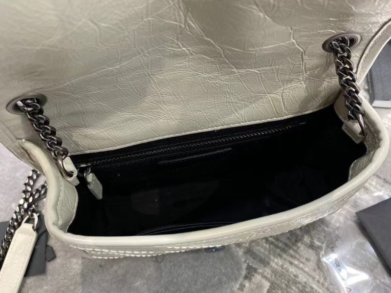 YSL Saint Laurent 24cm