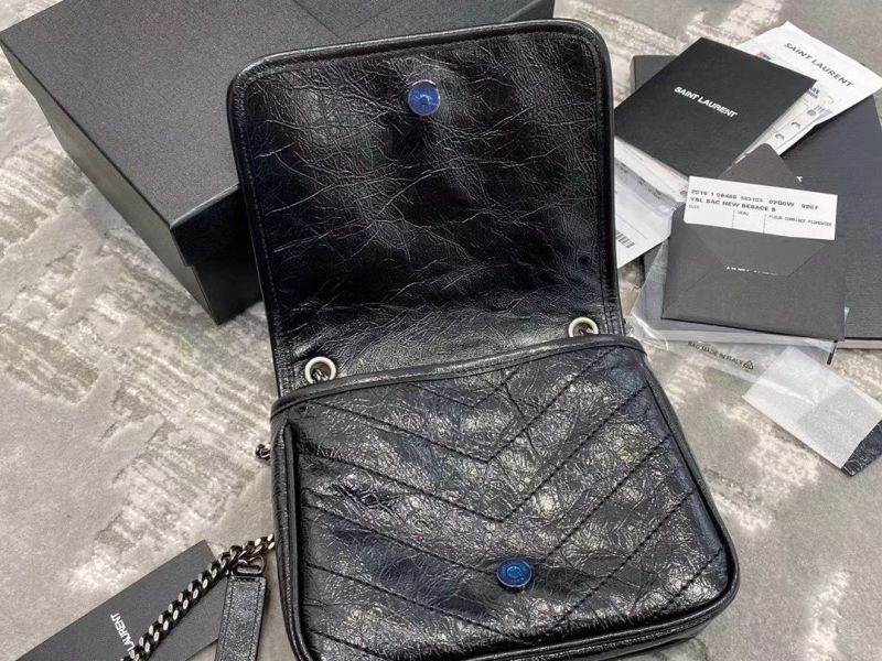 YSL Saint Laurent 24cm