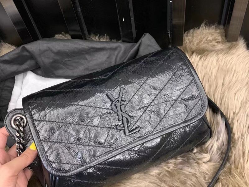 YSL Saint Laurent Medium Niki 22cm