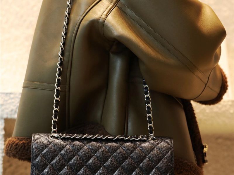 Túi Xách Chanel Medium 2.55 Handbag