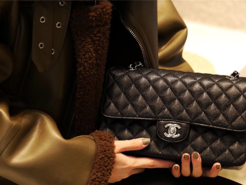 Túi Xách Chanel Medium 2.55 Handbag